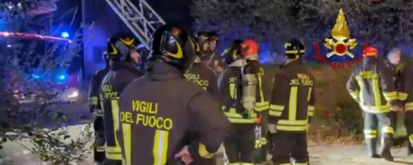 Casone di Dovadola (Forlì Cesena), incendio, un ferito