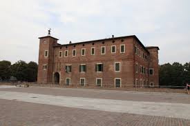 Borgonovo Val Tidone: “coccole” agli anziani e “linguacce” agli insegnanti dei nipoti