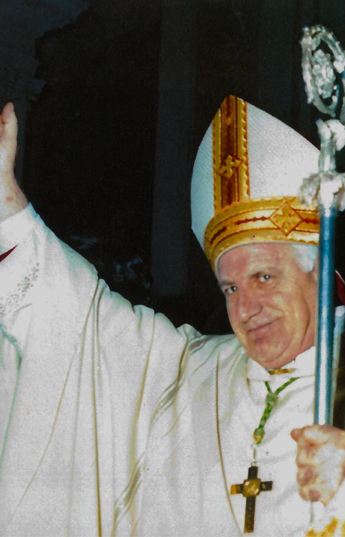 Traslate le spoglie del presule “venuto da Parma”, il Vescovo Giovanni Gazza