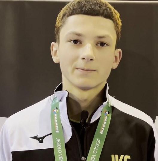 Gleb, fuggito dalla guerra in Ucraina ora stella del karate